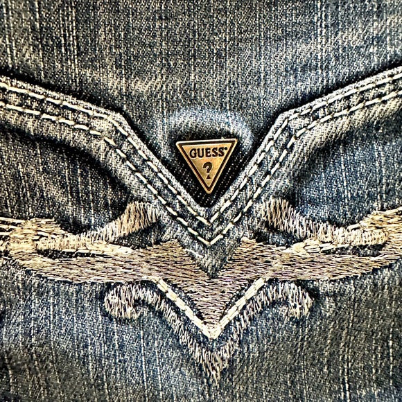 Guess jeans 👖bootcut, size 28 - Picture 3 of 8